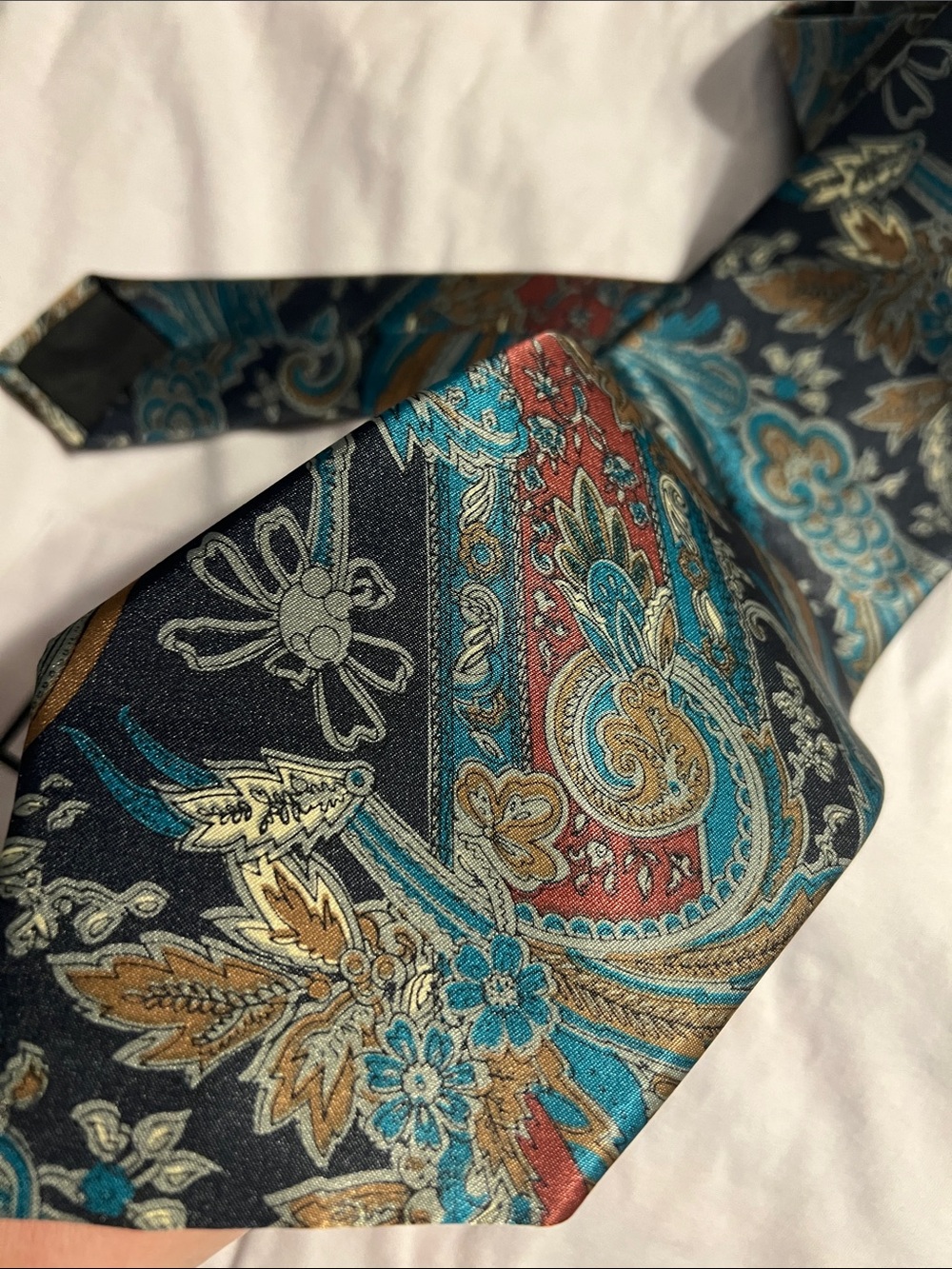 Etienne Aigner Paisley Tie in Teal, Burgundy & Gold 💯 silk